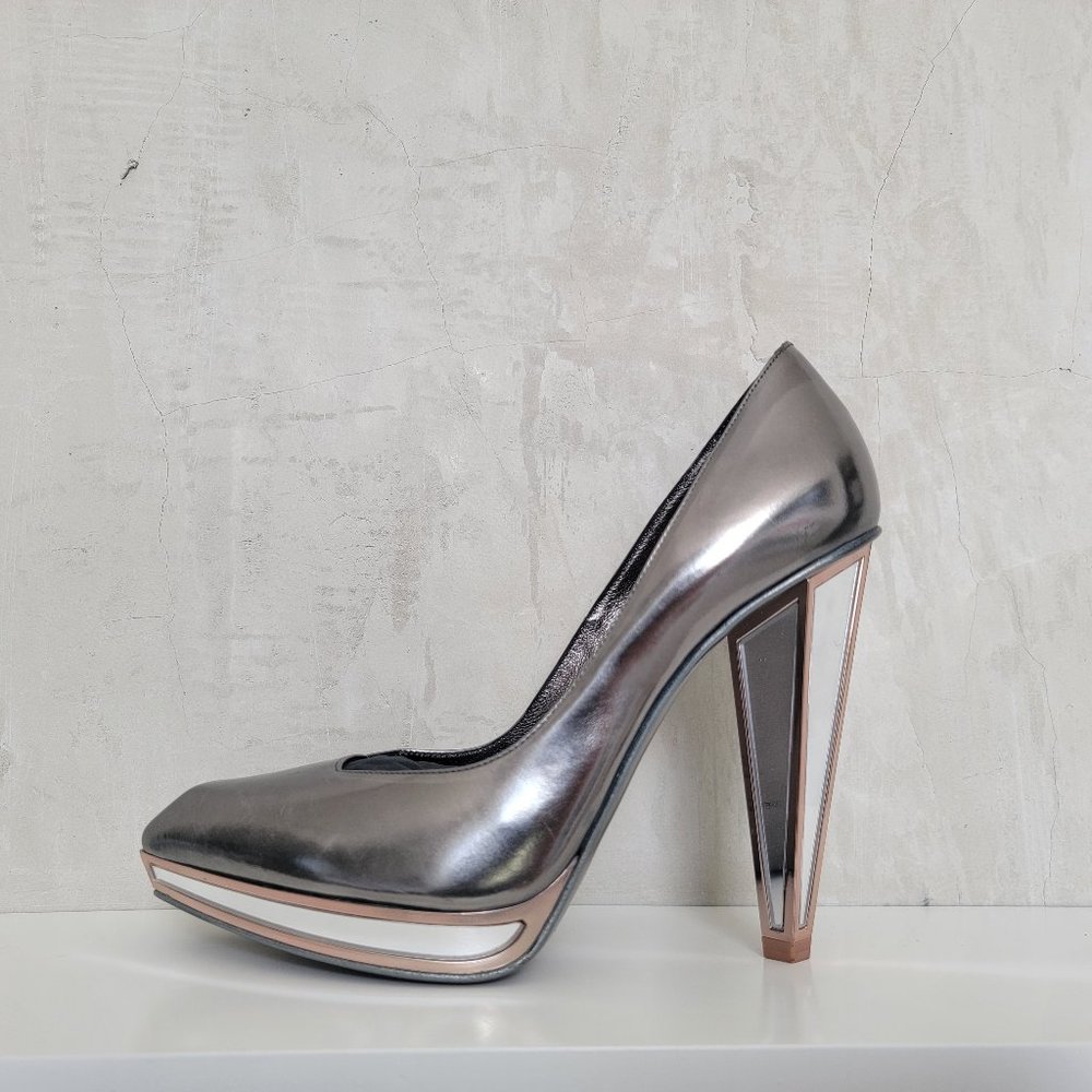 Yves Saint Laurent (Rive Gauche) - image 1